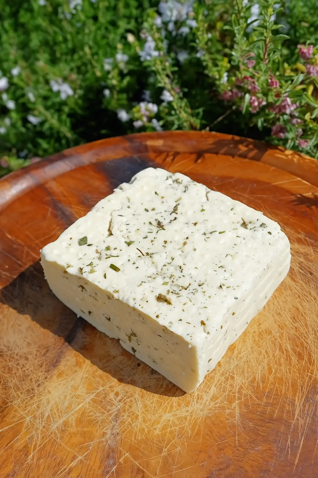 Formagella classica con erbe